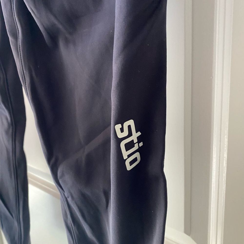 Stio women’s Fremont Stretch Joggers - Picture 5 of 9